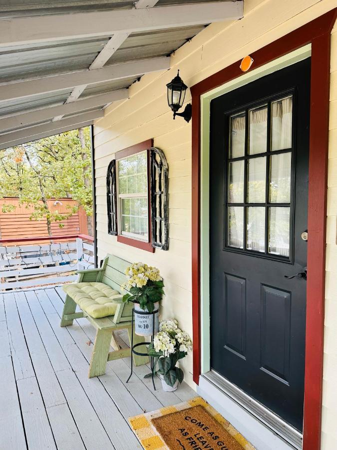Acorn Hideaways Canton Unwind At Green Gables Suite For Up To 3 Екстер'єр фото